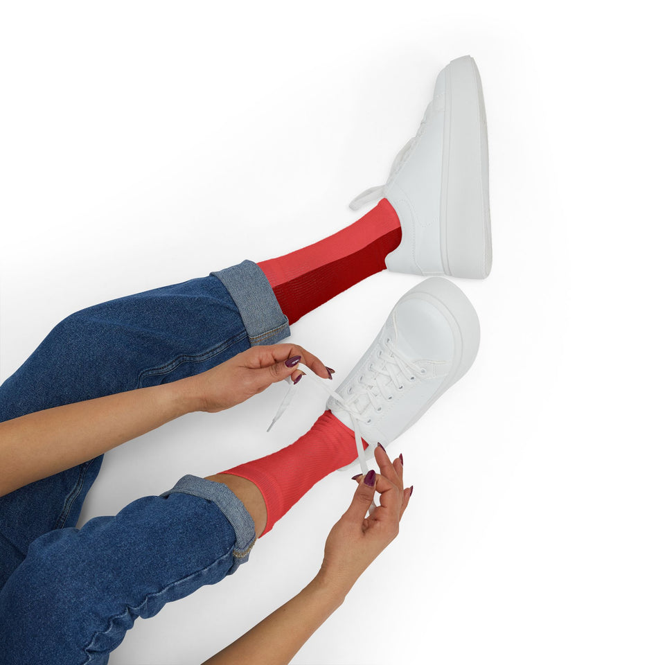 2CS  Colored Socks