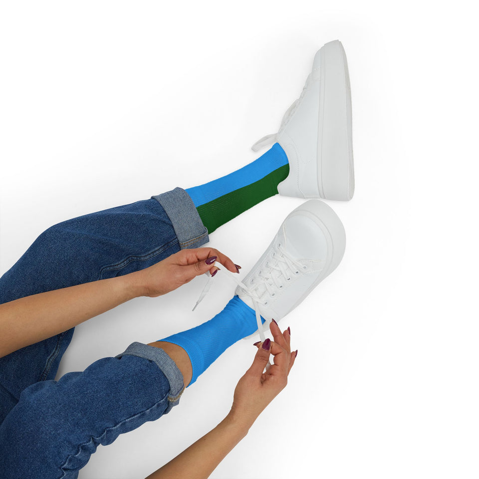 16CS  Colored Socks